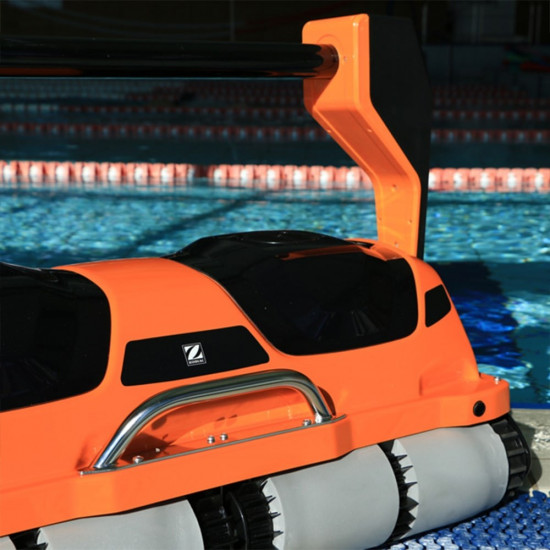 Vacuum cleaner for public pool with ZODIAC ARCO MAX app for bottom, walls and water line