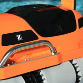 Vacuum cleaner for public pool with ZODIAC ARCO MAX app for bottom, walls and water line