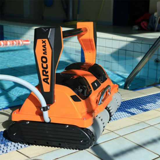 Vacuum cleaner for public pool with ZODIAC ARCO MAX app for bottom, walls and water line