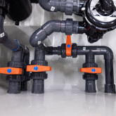 Ready-to-use box / filtration set with piping, control, heat pump and cl/pH dosing for pools up to 30m3 EXCLUSIVE