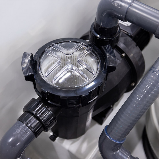 Ready-to-use filtration box set with piping, control, heat pump and salt electrolysis for a swimming pool up to 30m3 EXCLUSIVE