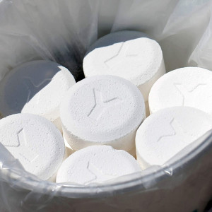 Chlorine tablets for swimming pool 250g CHLORILONG POWER 1.25KG BAYROL 2