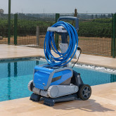 Automatic Robotic Swimming Pool Cleaner Dolphin M550