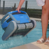 Automatic Robotic Swimming Pool Cleaner Dolphin M550