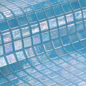Ezarri glass pool mosaic, IRIDESCENT series, colour AZUR EZARRI