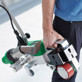 Zgrzewarka automatyczna do folii basenowej UNIROOF 300 LEISTER