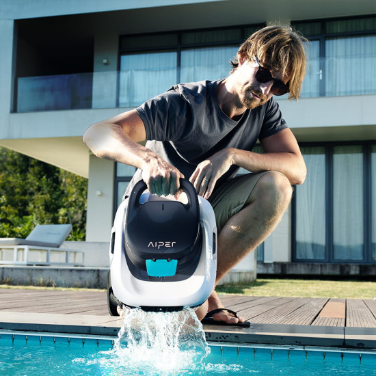 AIPER SCUBA SE wireless automatic pool cleaner cleans the bottom