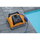 Pool robot for shallow pools and fountains DOLPHIN W20 CB