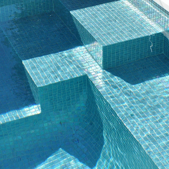 Pool glass mosaic series Vulcano, colour FUJI EZARRI