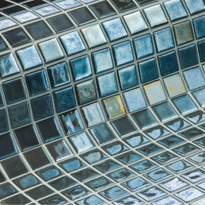 Pool glass mosaic Metal series, colour INOX EZARRI