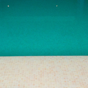 Glass pool mosaic Anti series, colour 2576-B R2 EZARRI 2