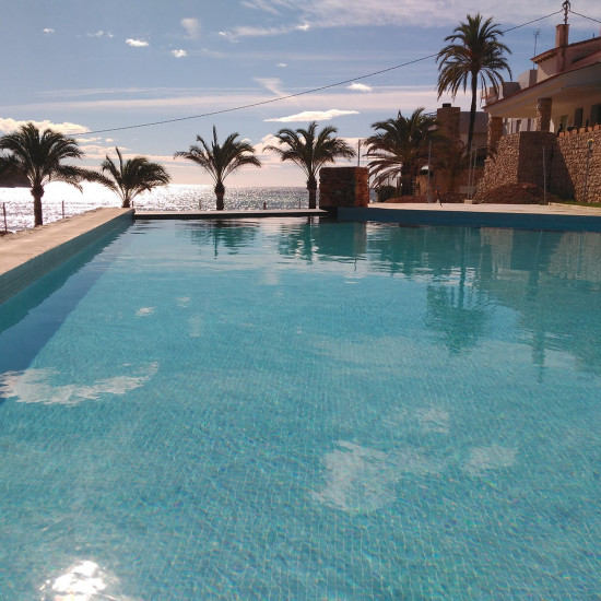 Glass pool mosaic, Niebla series, colour 2521-B EZARRI