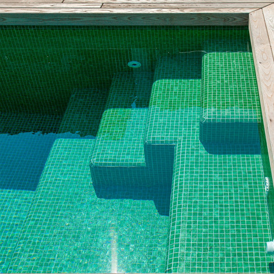 Pool glass mosaic, Niebla series, colour 2585-B EZARRI