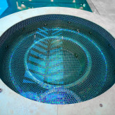 Glass pool mosaic Anti series, colour JADE EZARRI