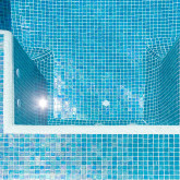 Glass pool mosaic Anti series, colour JADE EZARRI