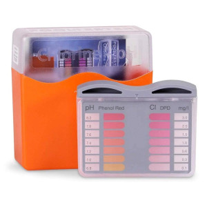 Swimming pool tester to check chlorine and pH levels LOVIBOND